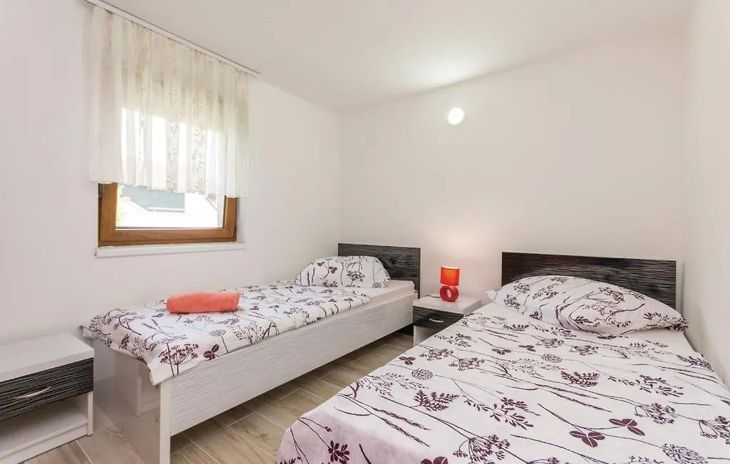 Villa Diana Pakostane Croatia