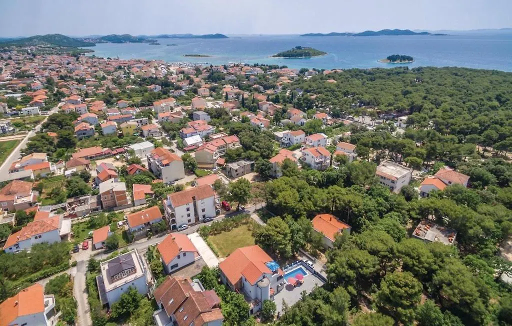 Villa Diana Pakostane Croatia