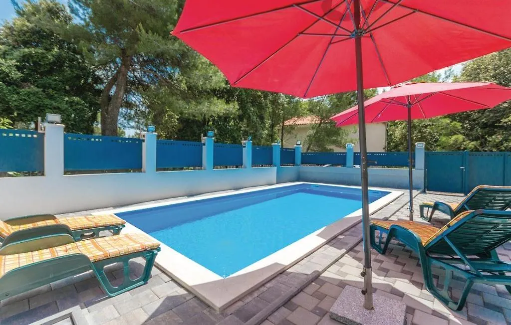 Villa Diana Pakostane 0*,